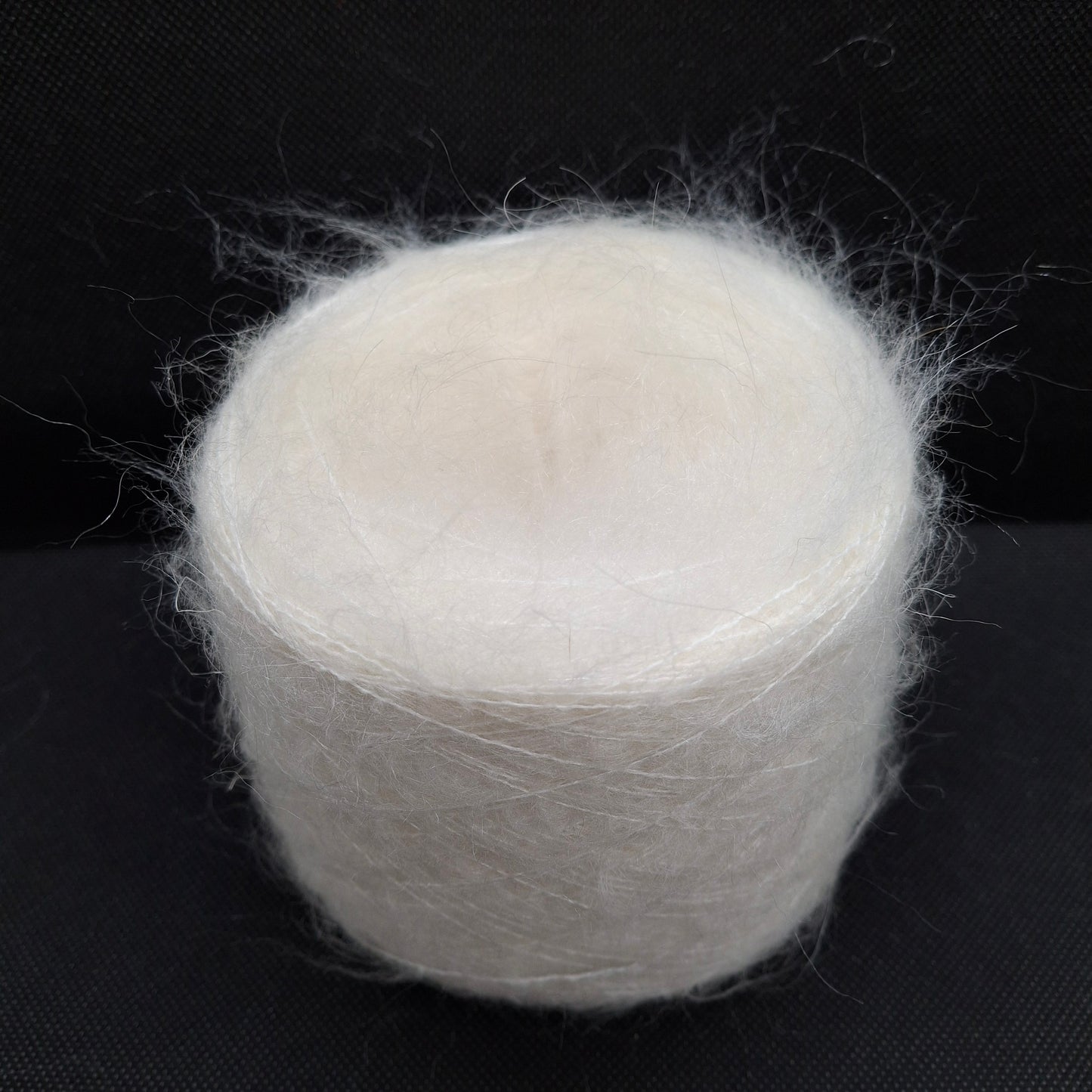 100g Mohair filato italiano colore Bianco N.1017
