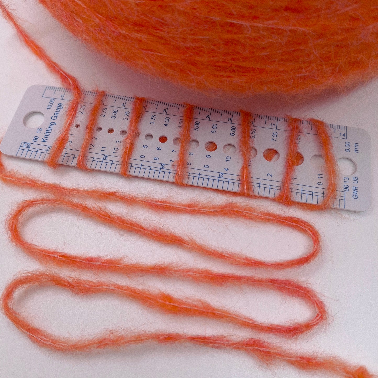 100g Lana Merino filato italiano colore Arancione N.1023