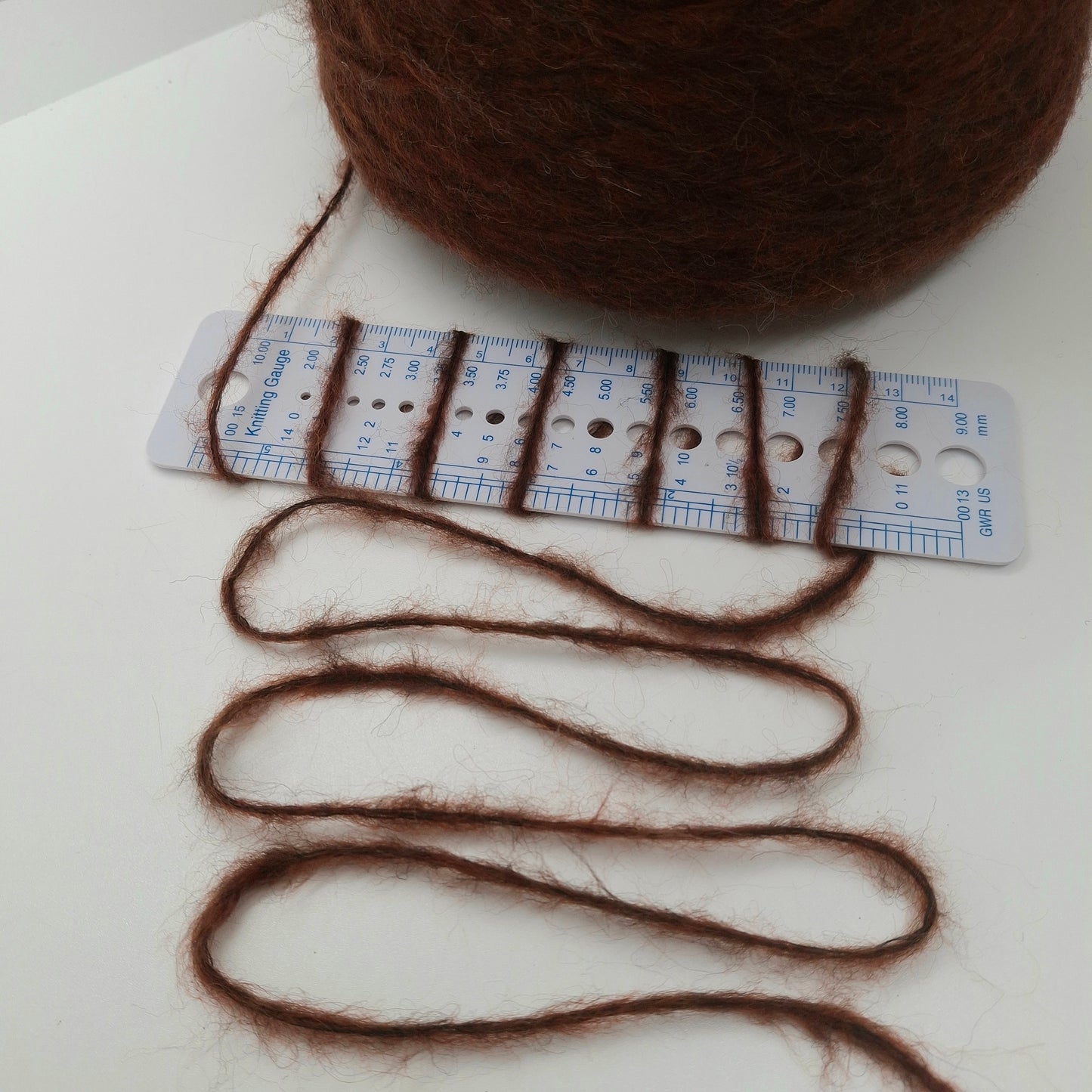 100g Lana Merino filato italiano colore Marrone N.1024