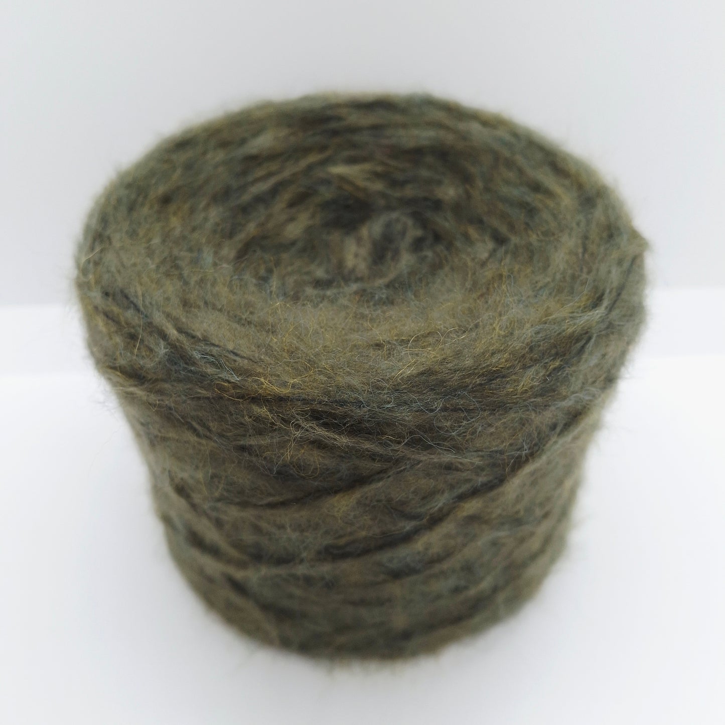 100g Lana Merino filato italiano colore Verde Oliva N.1025