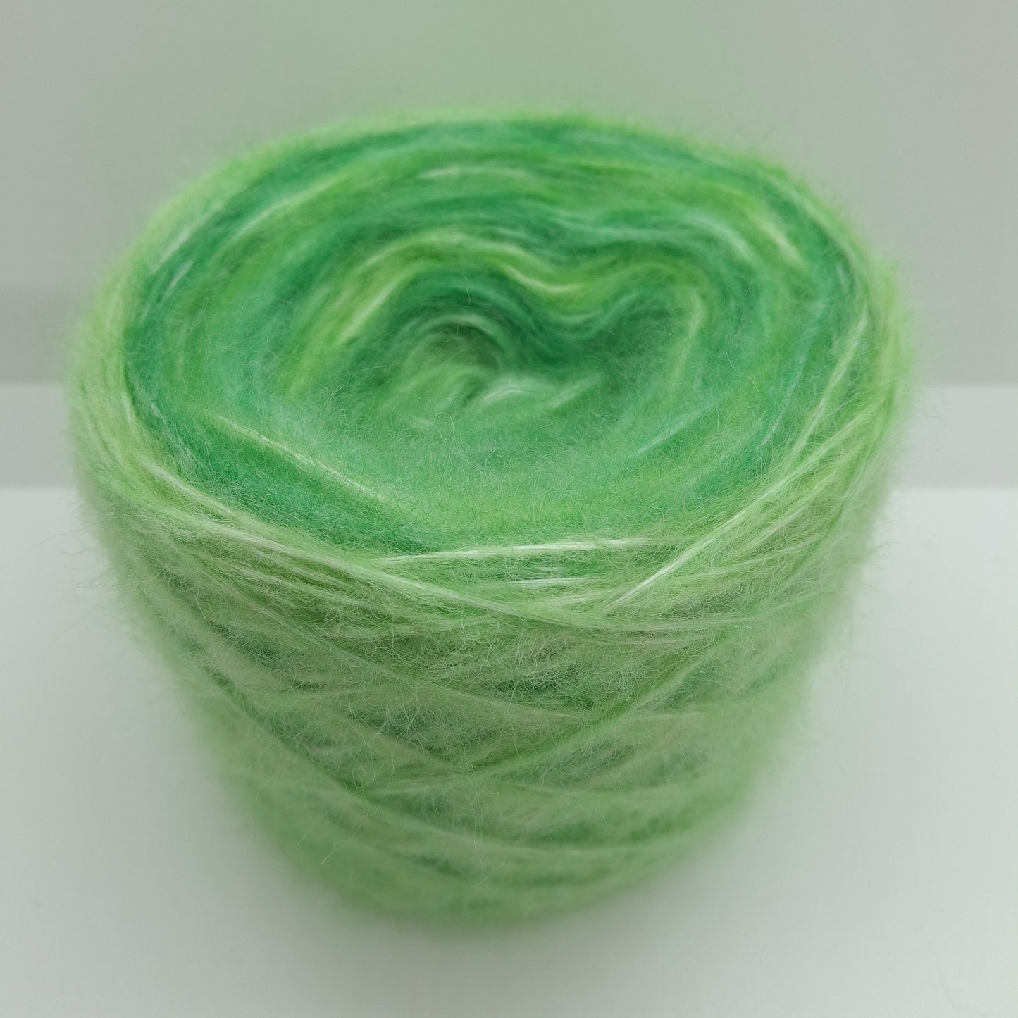 100g Lana Merino filato italiano colore Verde Acido N.1027