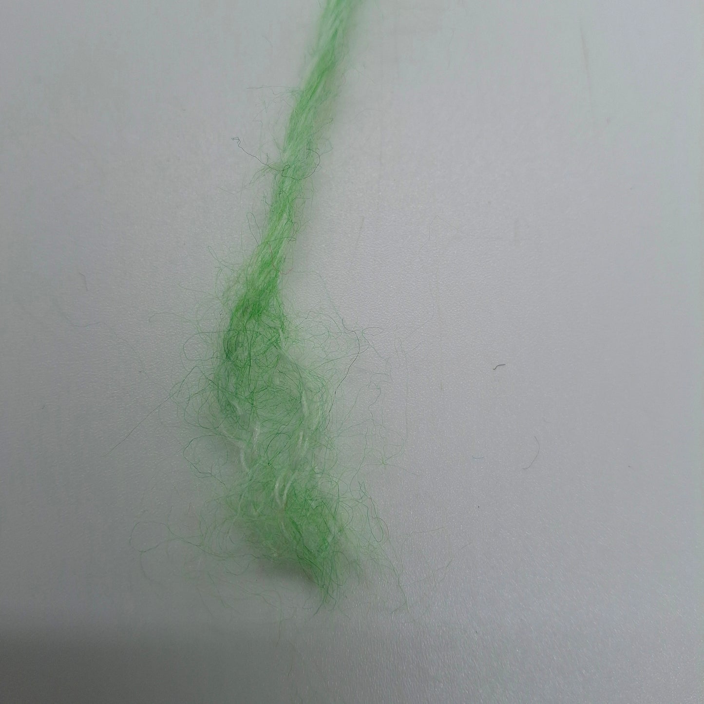 100g Lana Merino filato italiano colore Verde Acido N.1027