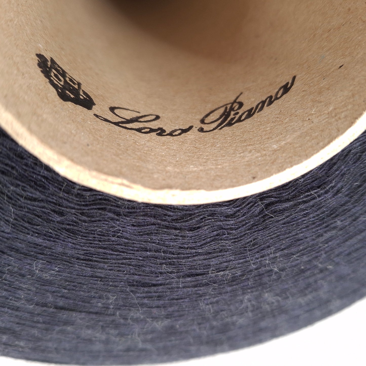 100 g Loro Piana 100 % italienisches Kaschmirgarn, Farbe: Mitternachtsblau, Nr. 1033