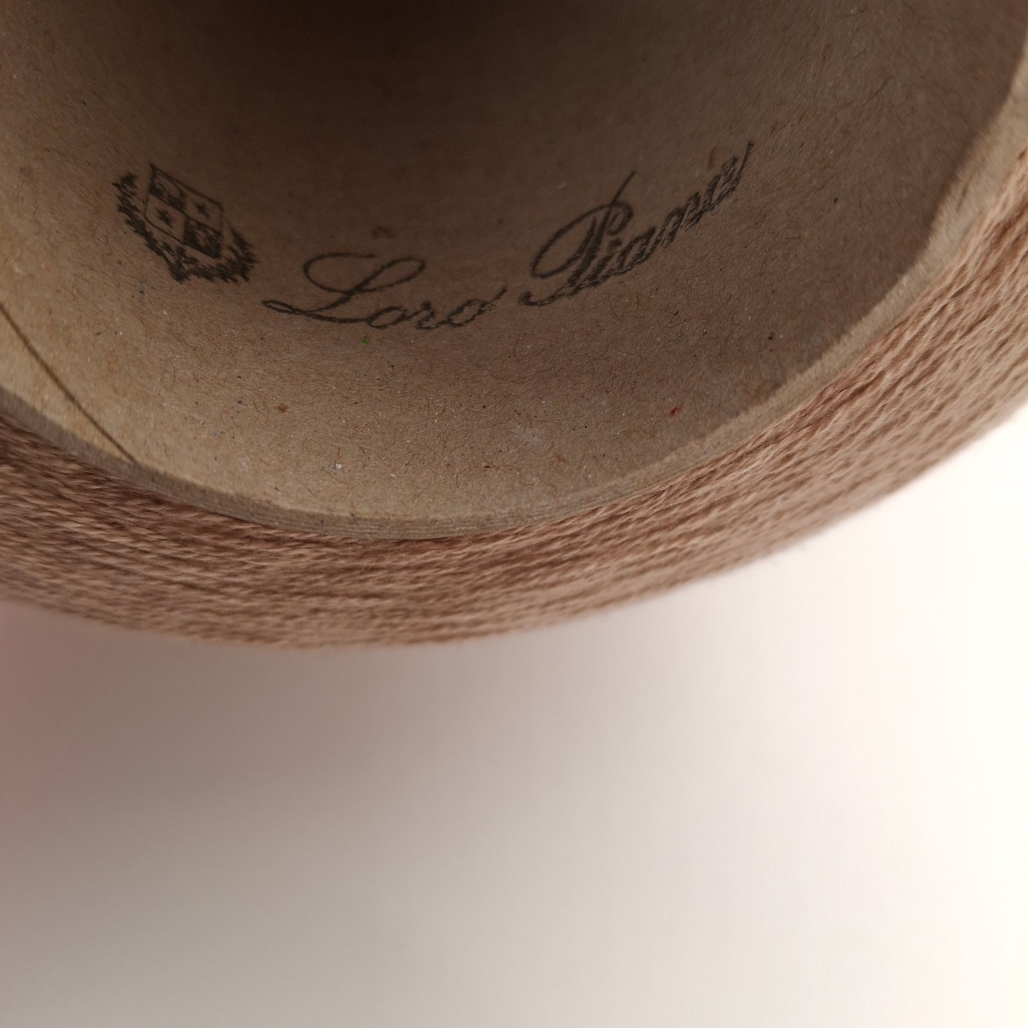 420g Loro Piana Cashmere 53% Seta 47% filato italiano colore Beige Cipria N.1047