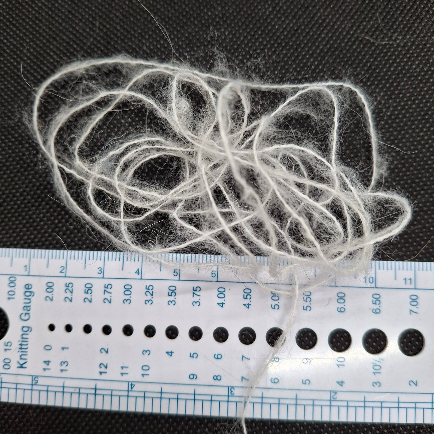 100g Alpaca Spazzolata morbido filato italiano colore Bianco N.1051