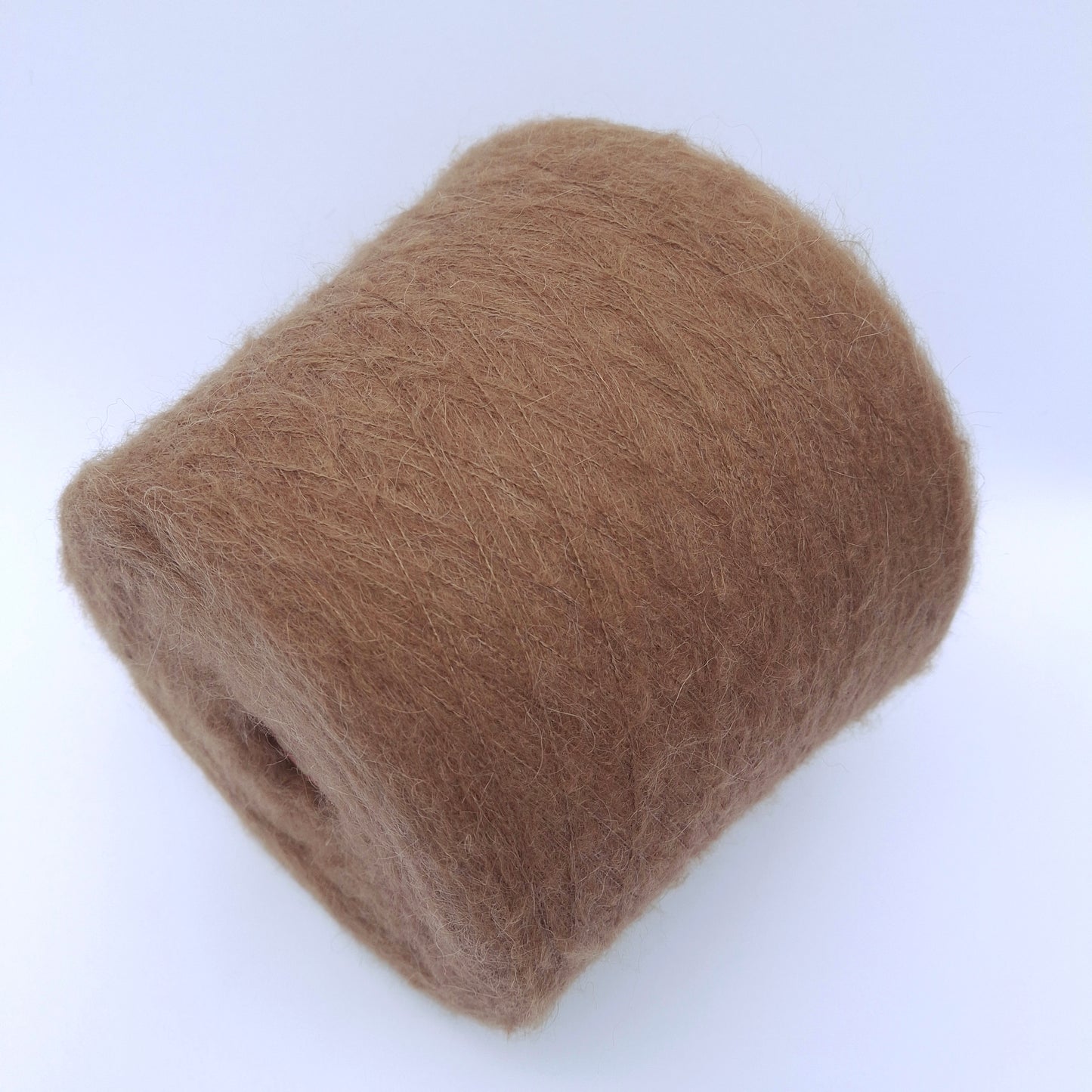 100g børstet alpaka blødt italiensk garn brun farve nr. 1060