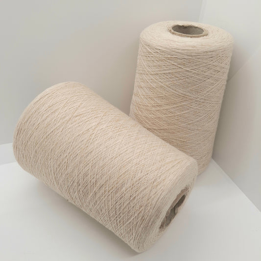 Fil italien 100 % laine mérinos, coloris beige crème, n° 1078