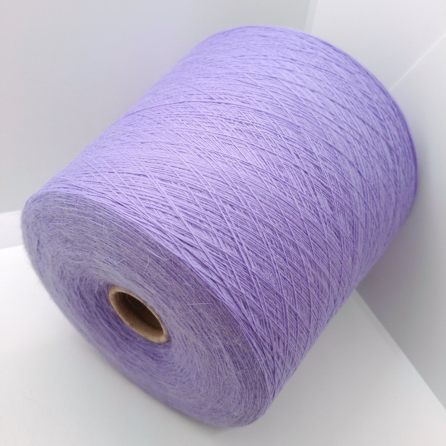 Angora-Mix-Garn, italienische Farbe Flieder Nr. 1073