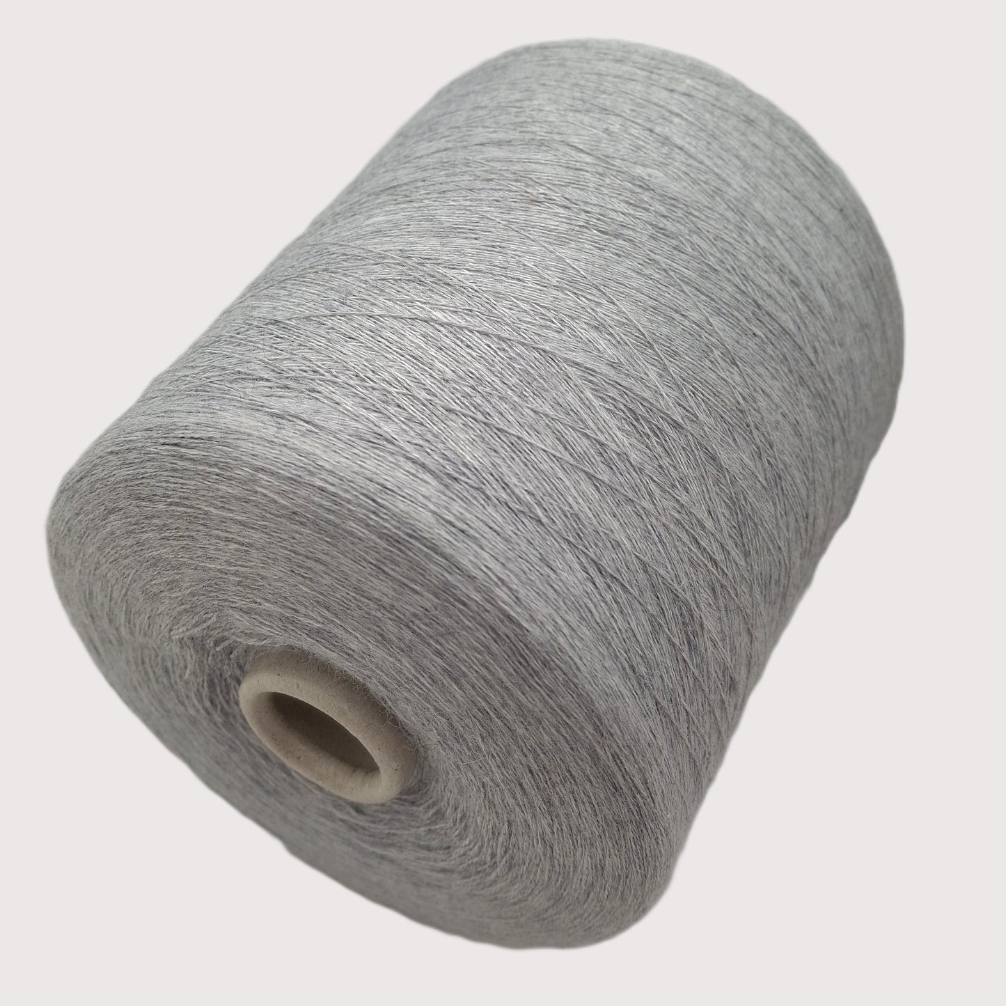 Laine mérinos italienne, coloris gris clair N. 1069