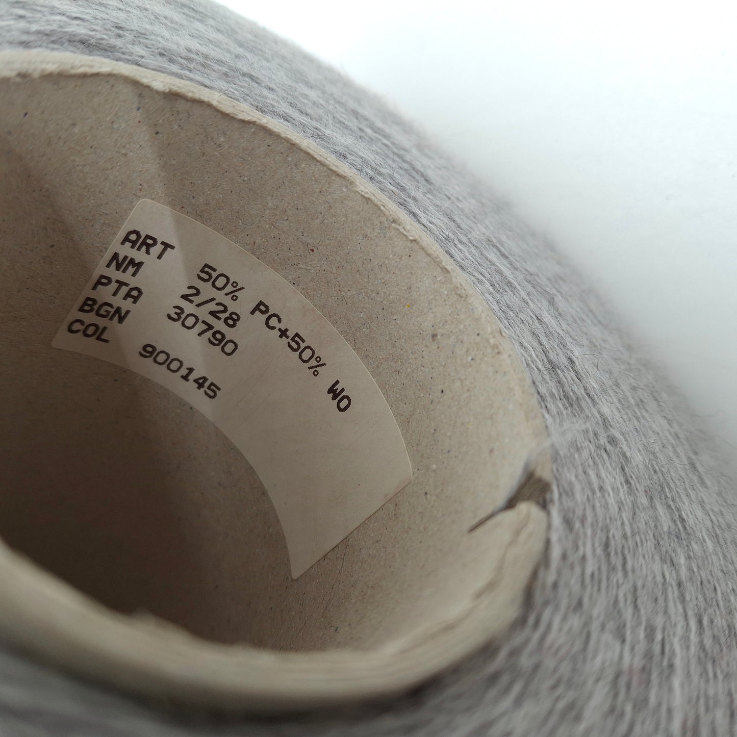 Laine mérinos italienne, coloris gris clair N. 1069