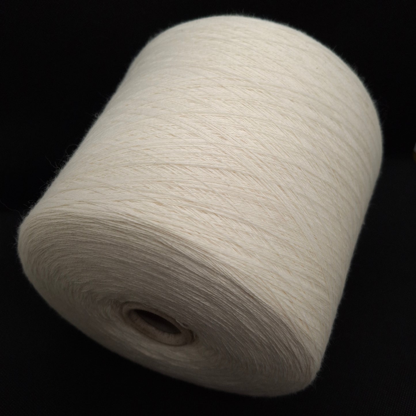 Merinowolle, italienisches Garn, Farbe Naturweiß Nr. 1070