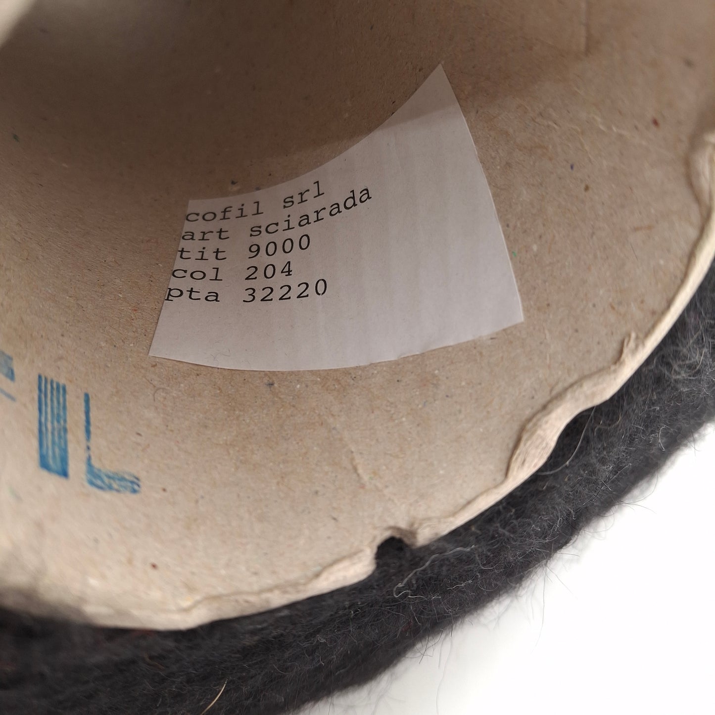 100 g weiches italienisches Mohairgarn, Farbe Schwarz, Nr. 1086