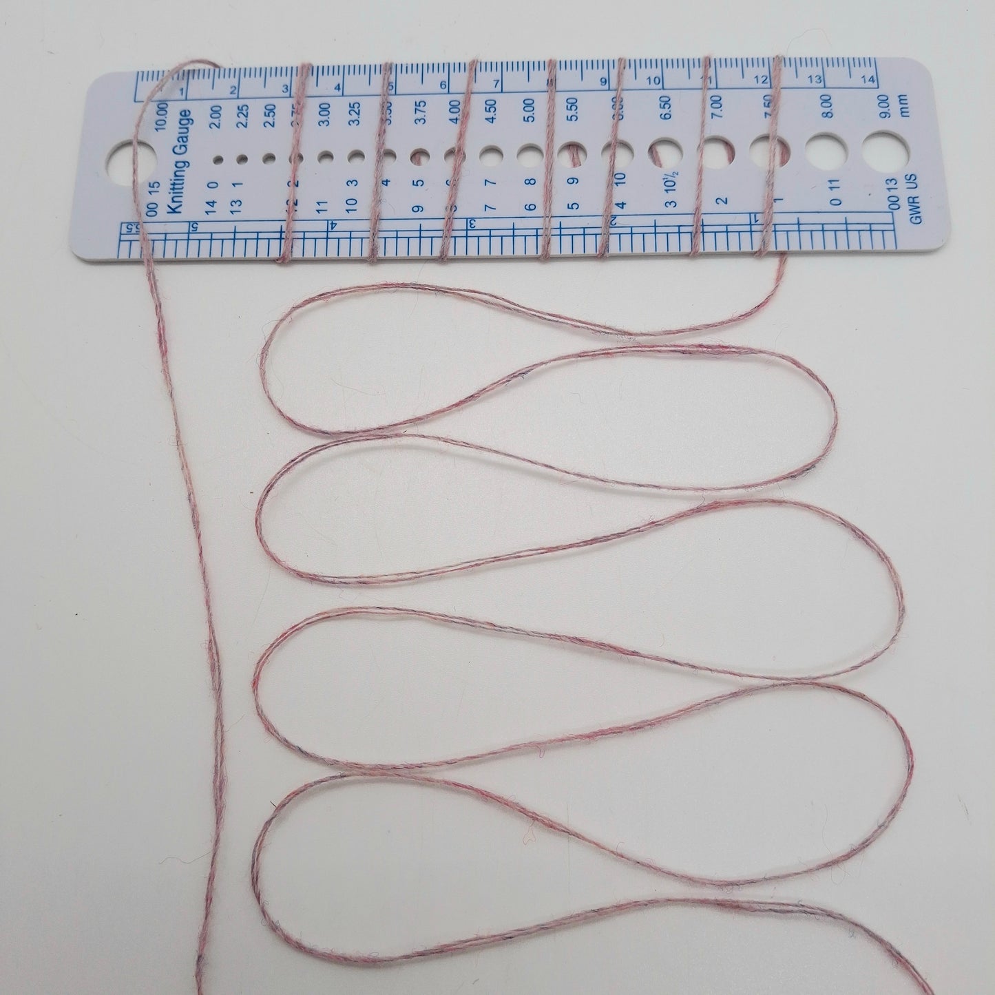 Hilo italiano de lana suave de 100 g, color rosa y gris jaspeado, n.º 1098