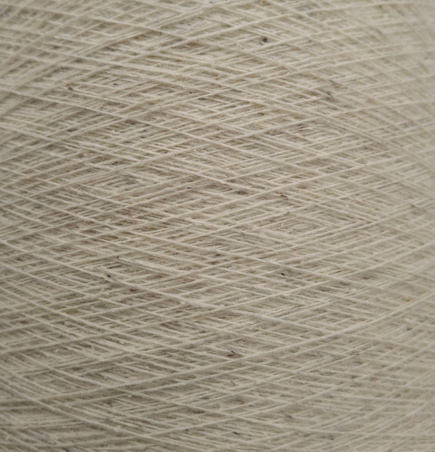 100 g Wollseide-Tweed-Garn, italienische Farbe, Rohweiß Nr. 1105