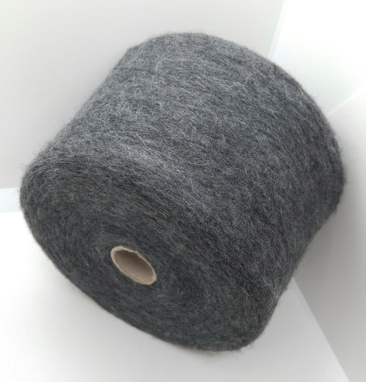 100 g de laine mérinos douce italienne, coloris gris anthracite N. 1091