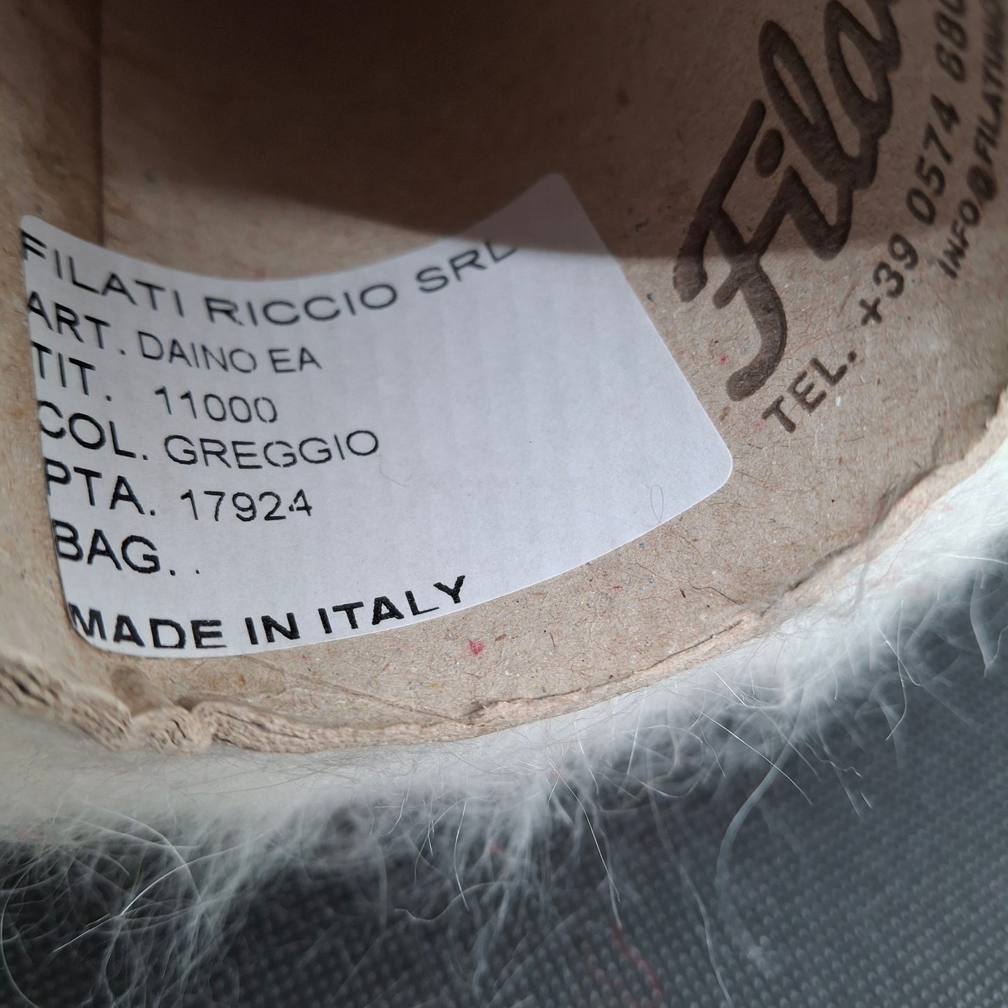 100 g weiches italienisches Mohairgarn, Farbe Weiß, Nr. 1094