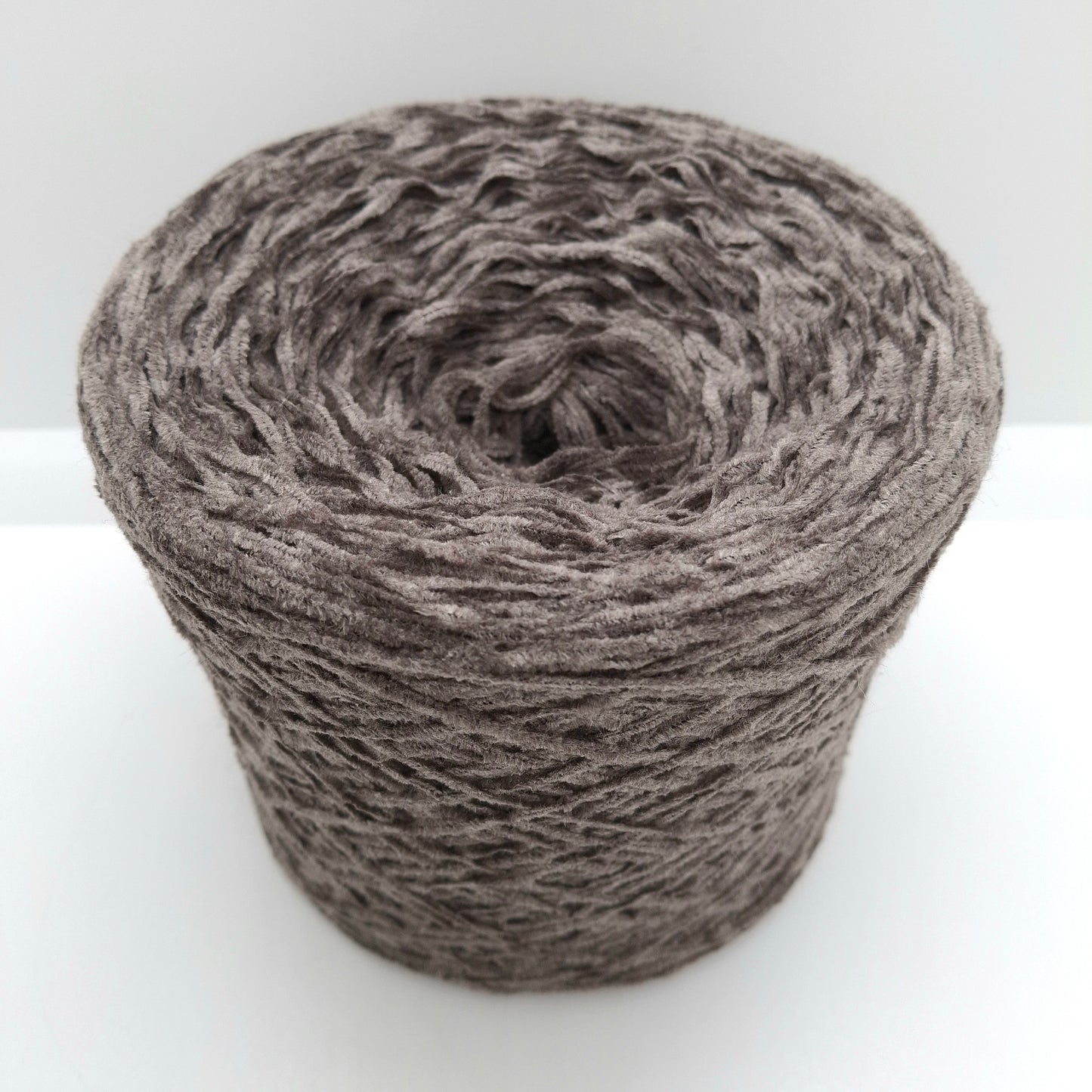 100 g de fil chenille italien, coloris marron, gris et taupe, réf. 1107