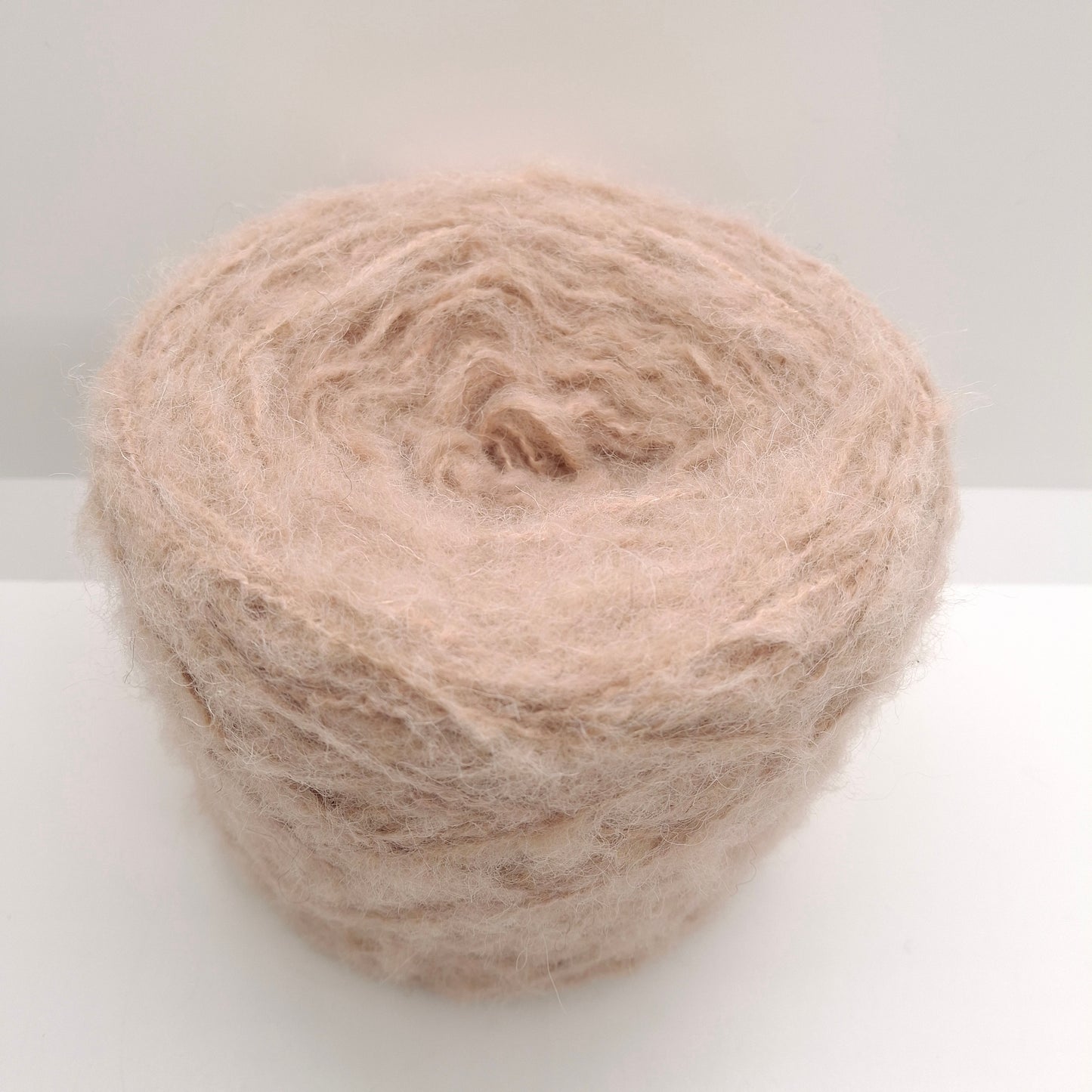 100 g Alpakawolle, italienisches Garn, Farbe Lachsbeige, Nr. 1120
