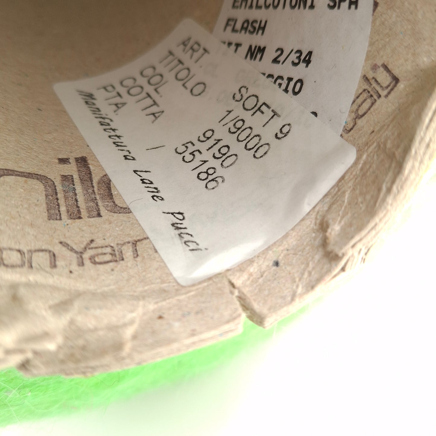 100 g weiches italienisches Mohairgarn, limettengrün, Farbnummer 1128