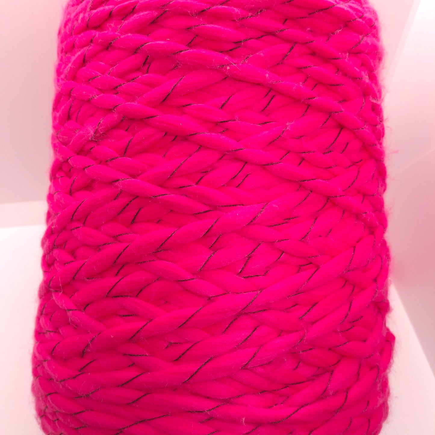 100 g de fil italien irrégulier, rose foncé, n° 1141