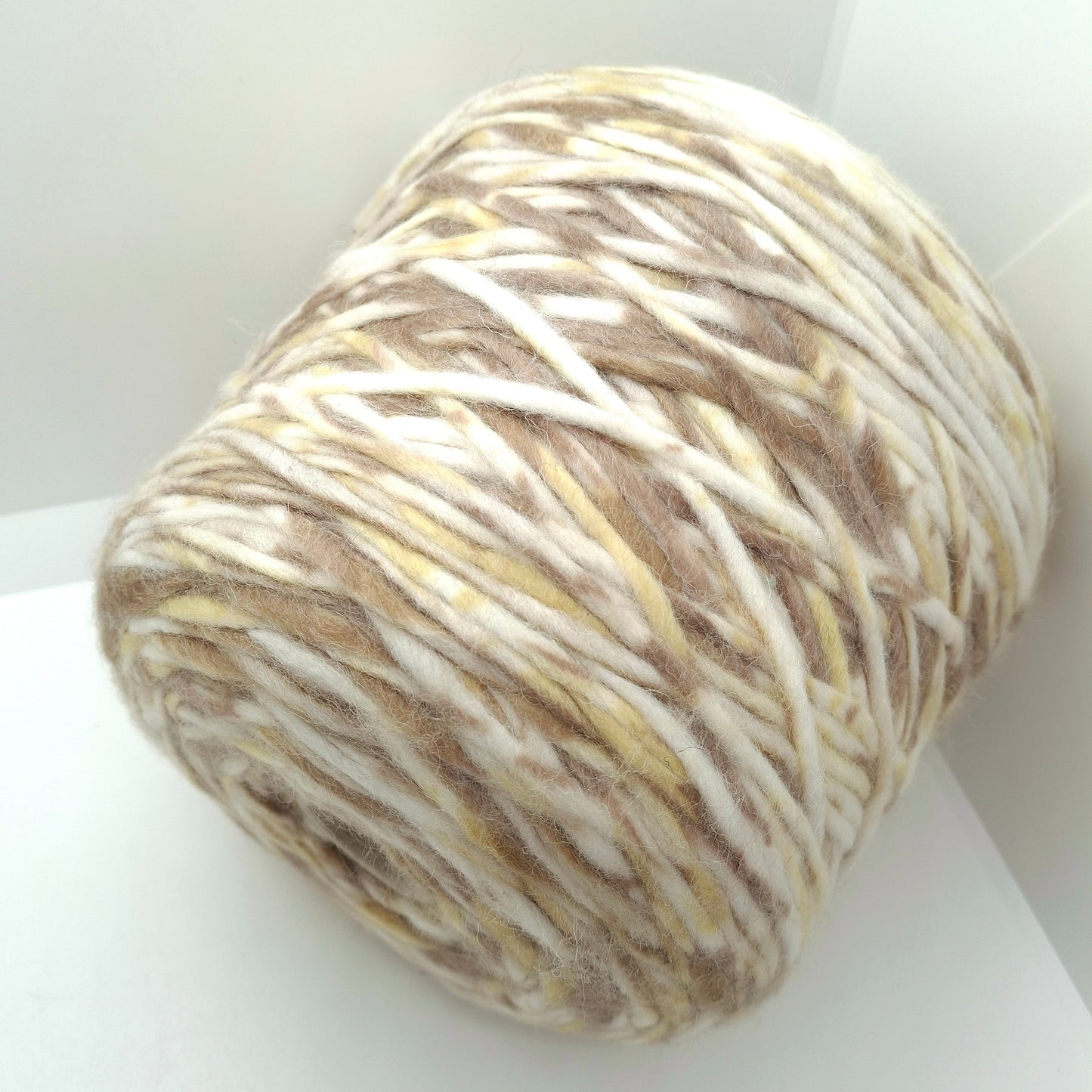 650 g de fil italien, coloris blanc beige N° 1145