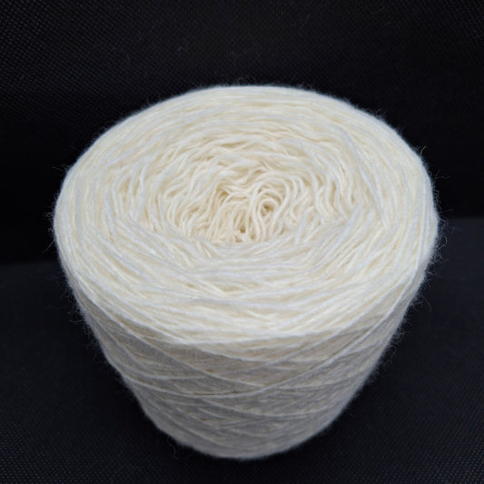 100g Lana filato italiano colore Bianco N.1130