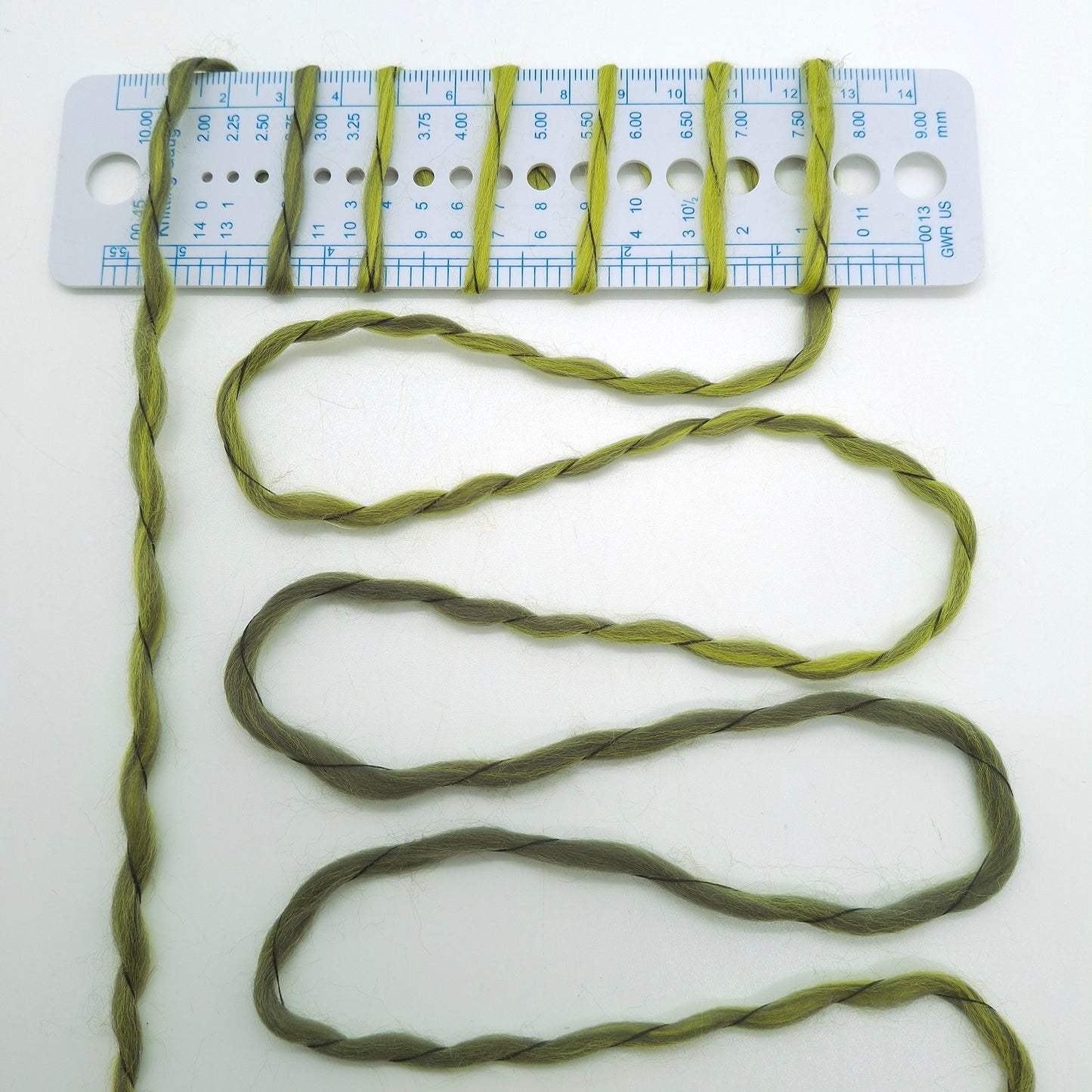 100g Filato italiano colore Verde Mélange N.1155