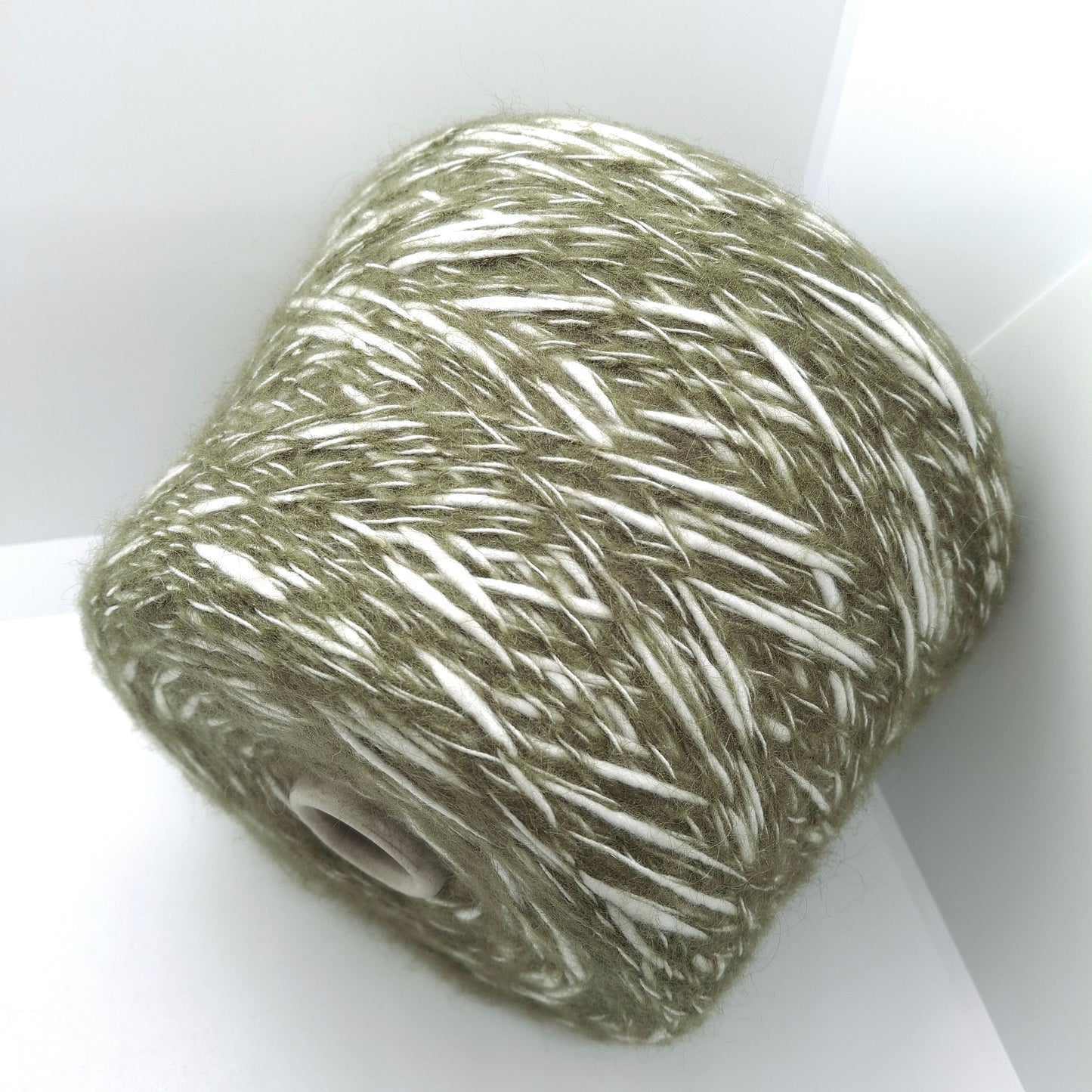 100g Filato italiano Irregolare colore Verde Bianco N.1157