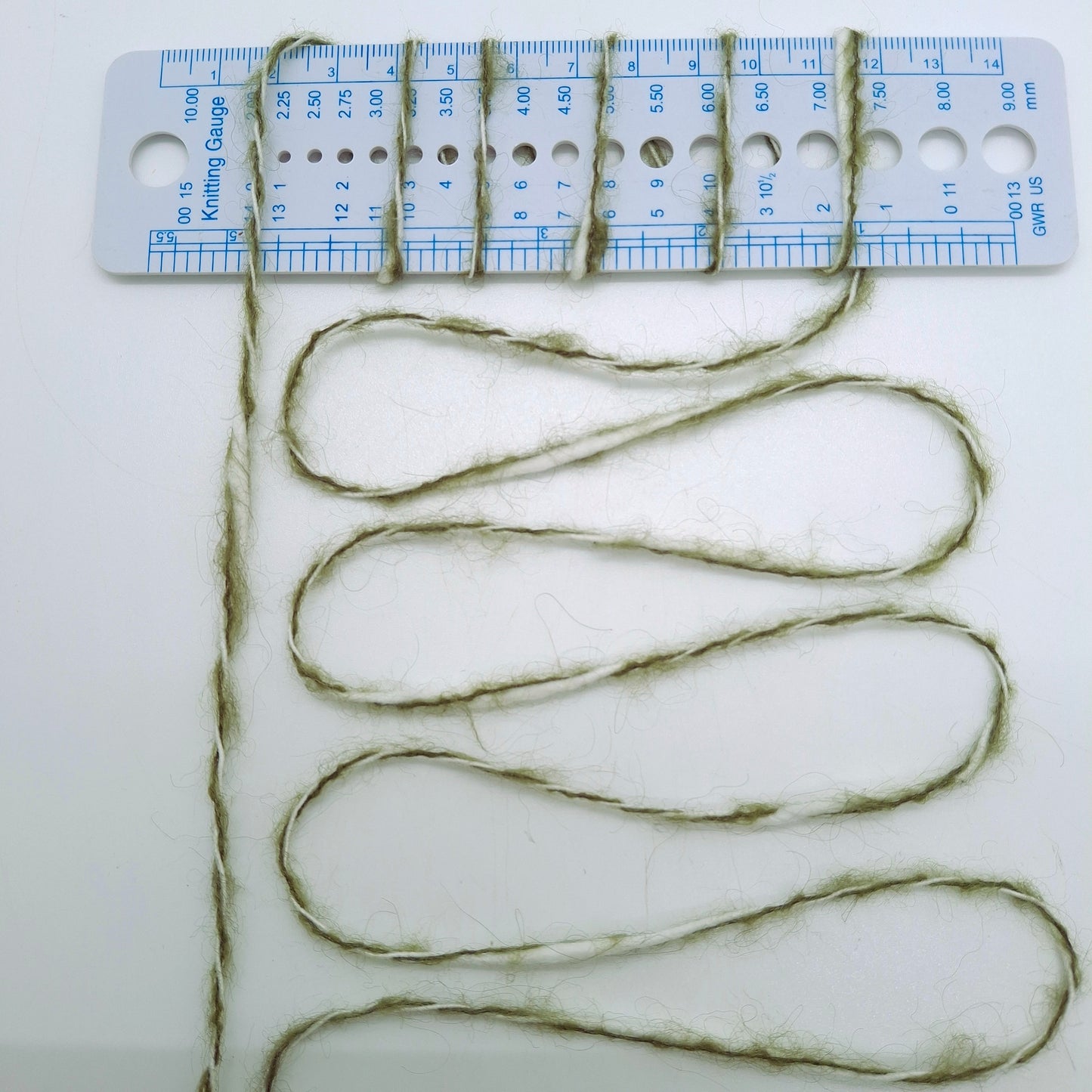 100g Filato italiano Irregolare colore Verde Bianco N.1157