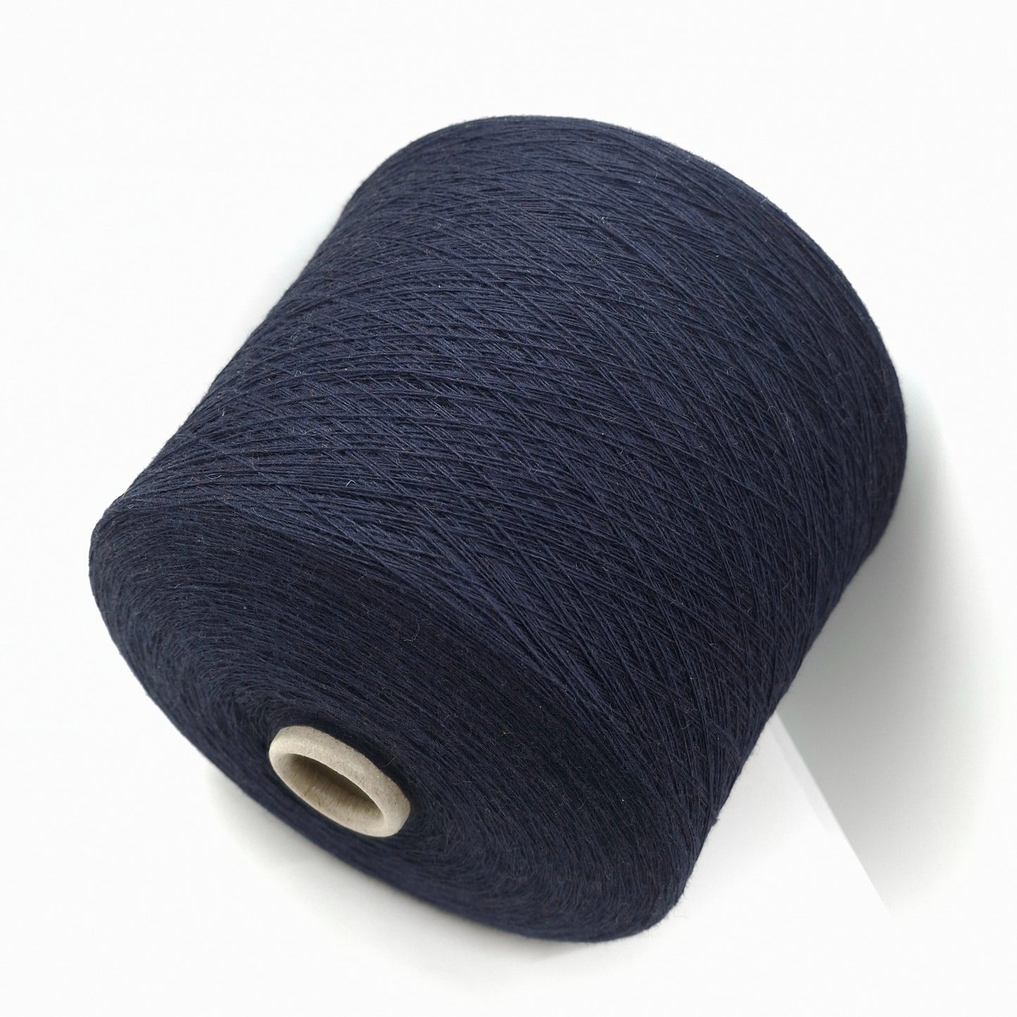 Hilo italiano de lana merino extrafina, color azul medianoche, n.º 1166