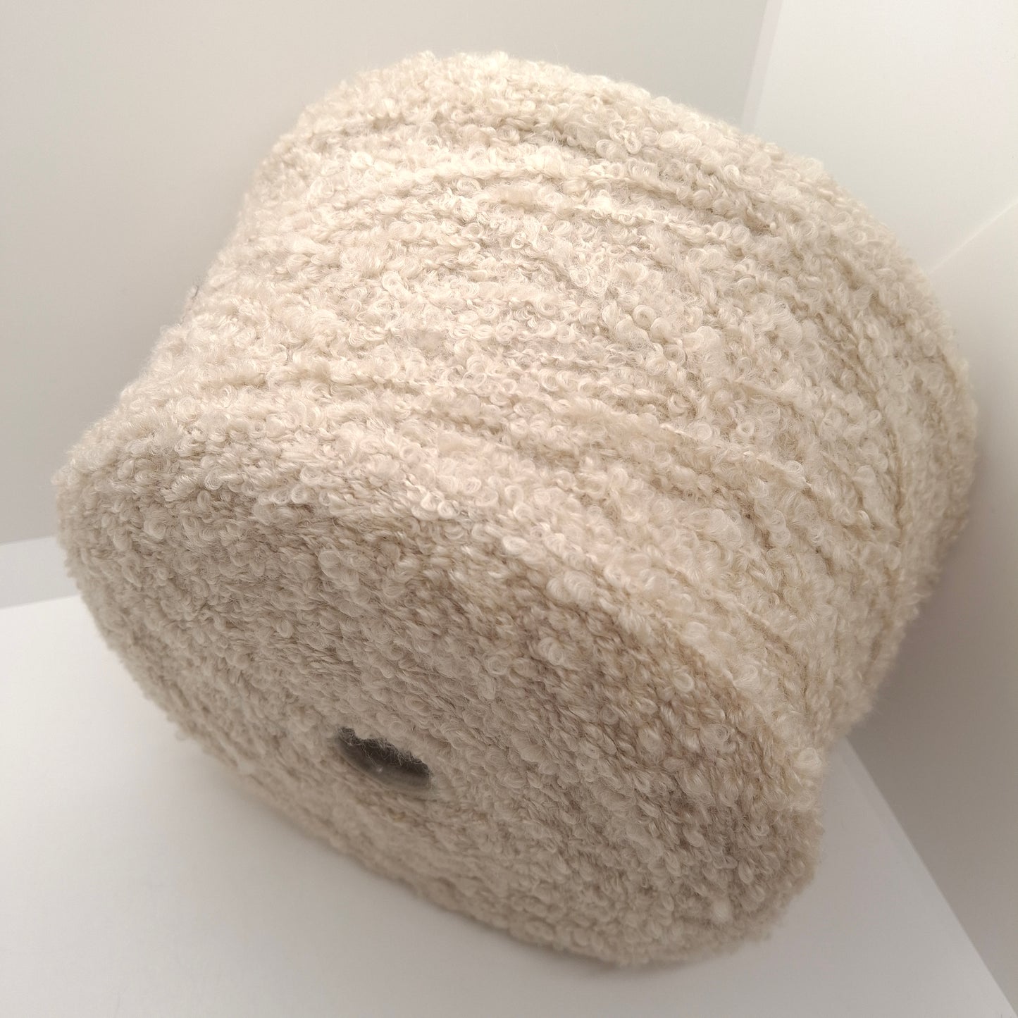 100g Bouclé filato morbido italiano colore Beige Naturale N.1200