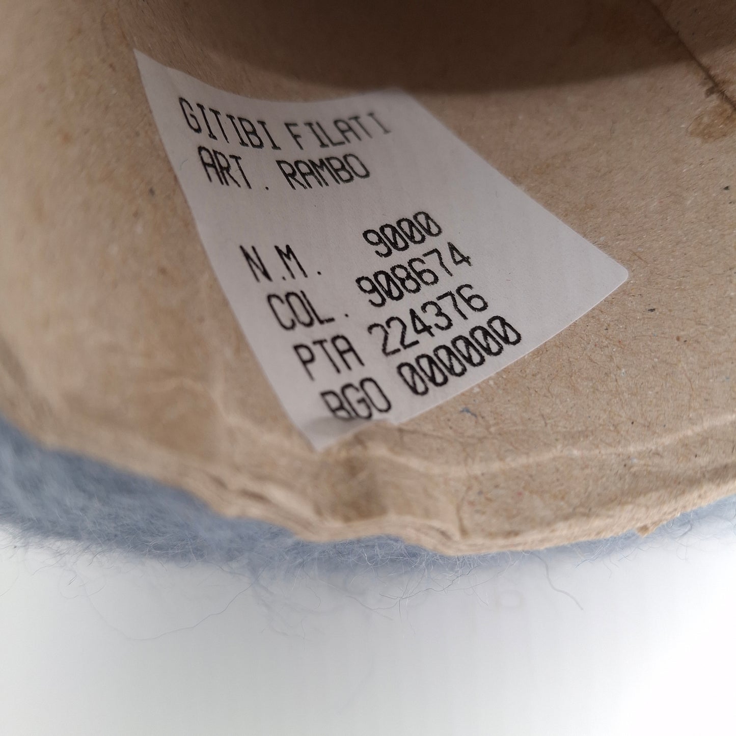 100g børstet uld blødt italiensk garn farve Blue Jeans N.1230