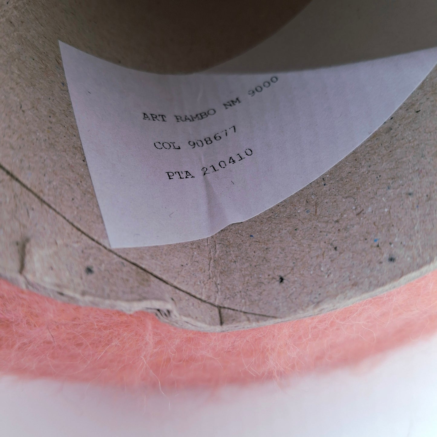 100g Lana Spazzolata filato italiano morbido colore Beige Rosa Salmonato N.1237