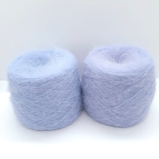 100 g de fil italien doux en alpaga brossé, coloris bleu ombré N. 1259