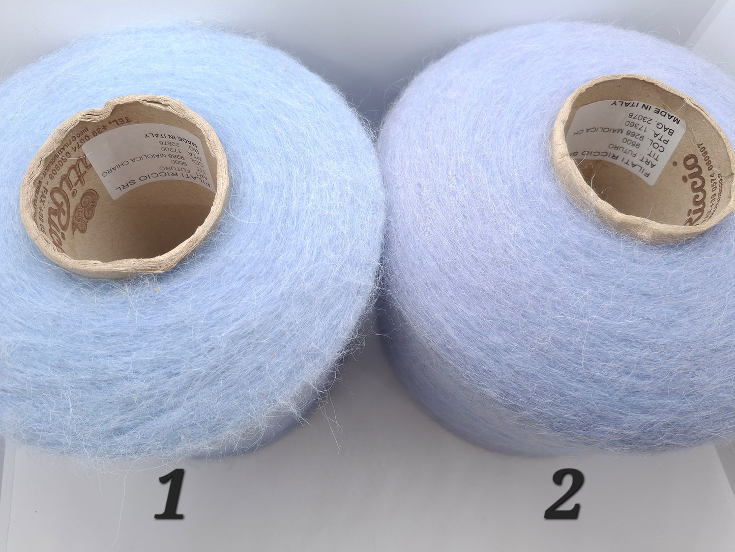 100 g de fil italien doux en alpaga brossé, coloris bleu ombré N. 1259