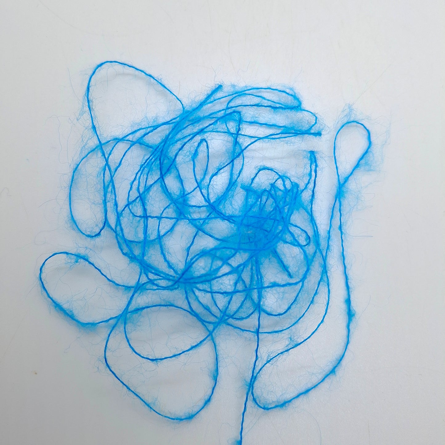 100 g de fil italien doux en alpaga brossé, coloris bleu turquoise N. 1256