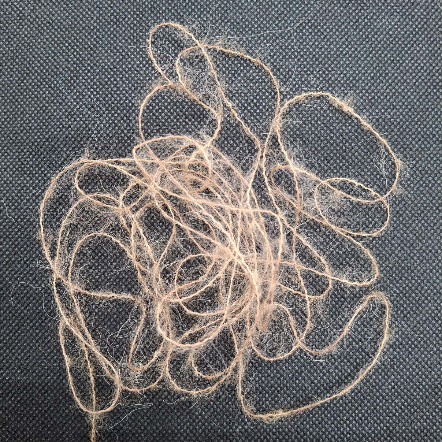 100 g de fil d'alpaga doux brossé italien, couleur beige n° 1258