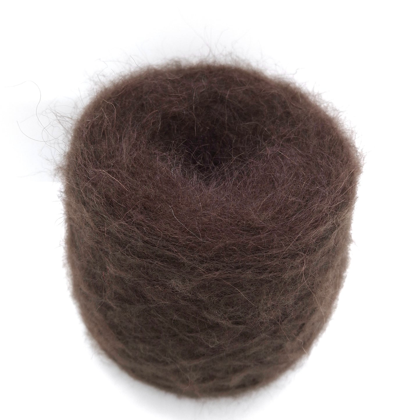 100g blødt mohair garn i italiensk farve brun nr. 1261