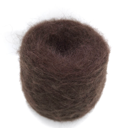 100g blødt mohair garn i italiensk farve brun nr. 1261