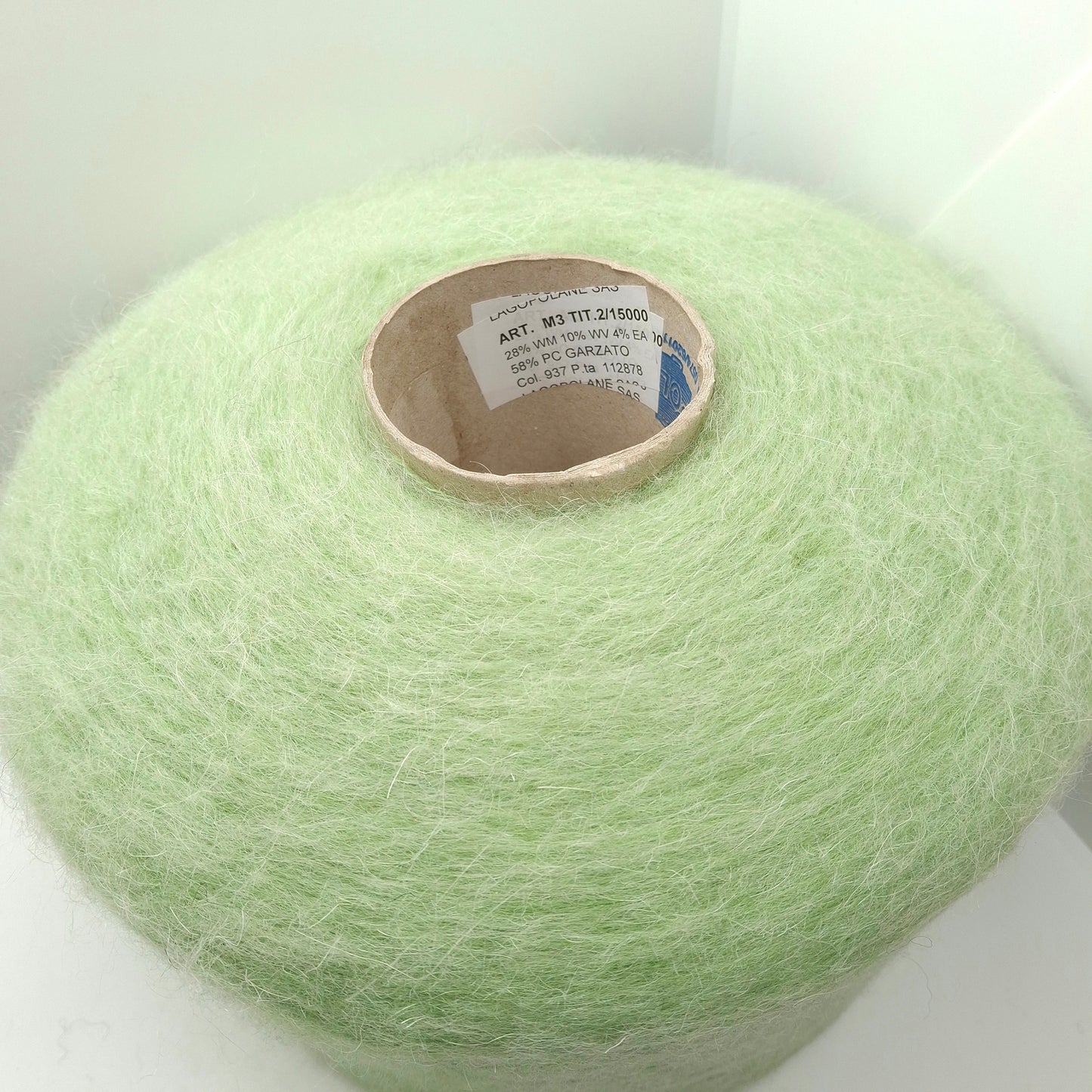 100 g de laine mohair italienne, coloris vert clair N. 1279