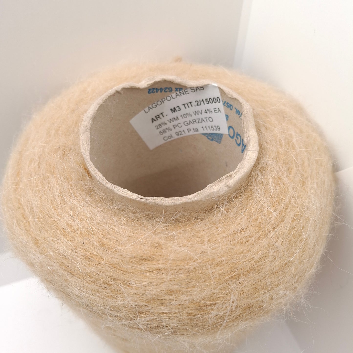 100 g de laine mohair italienne, coloris beige N. 1285