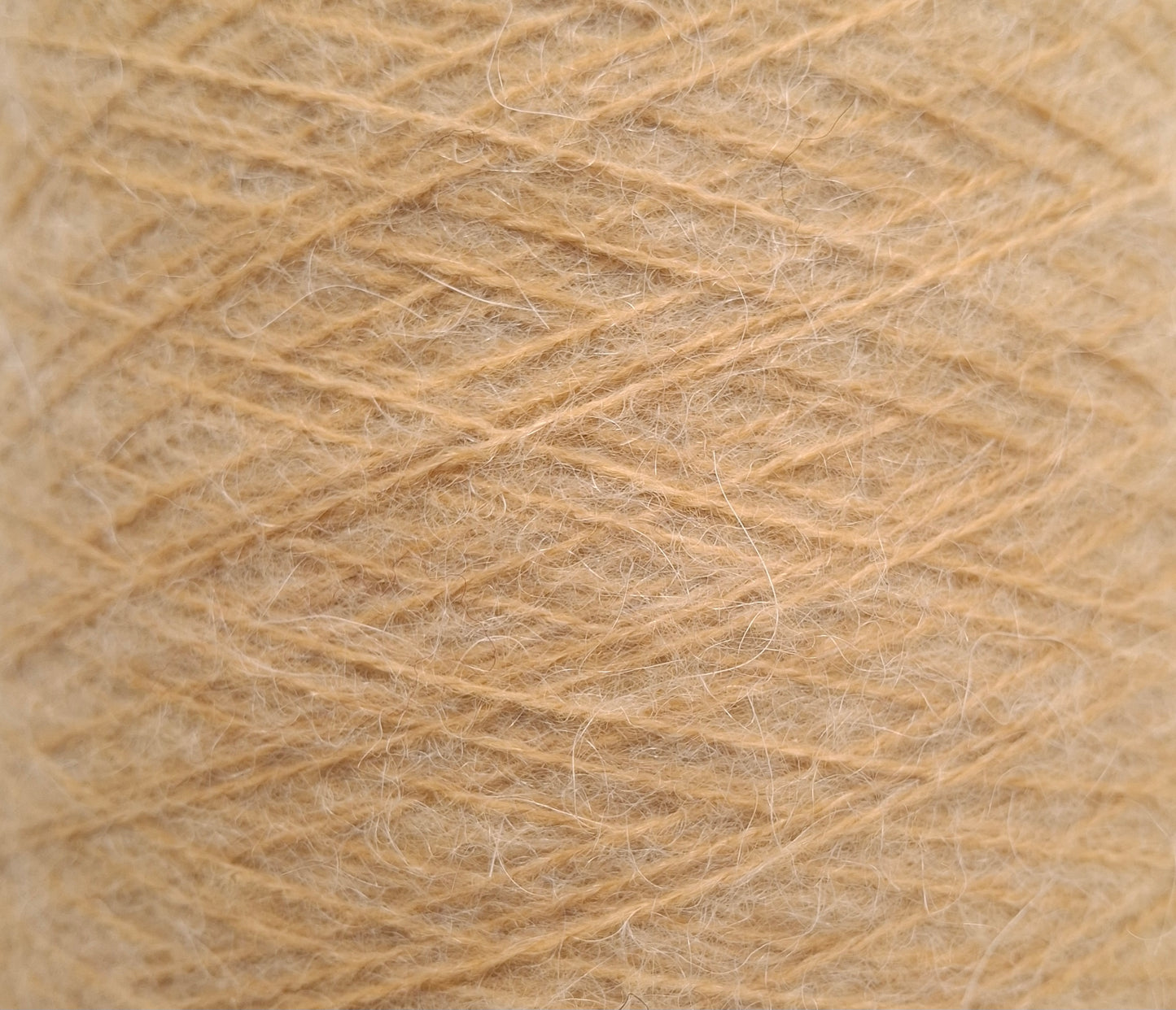 100 g de laine mohair italienne, coloris beige N. 1285
