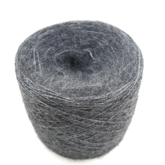 100 g de laine mohair italienne, coloris gris foncé N. 1276