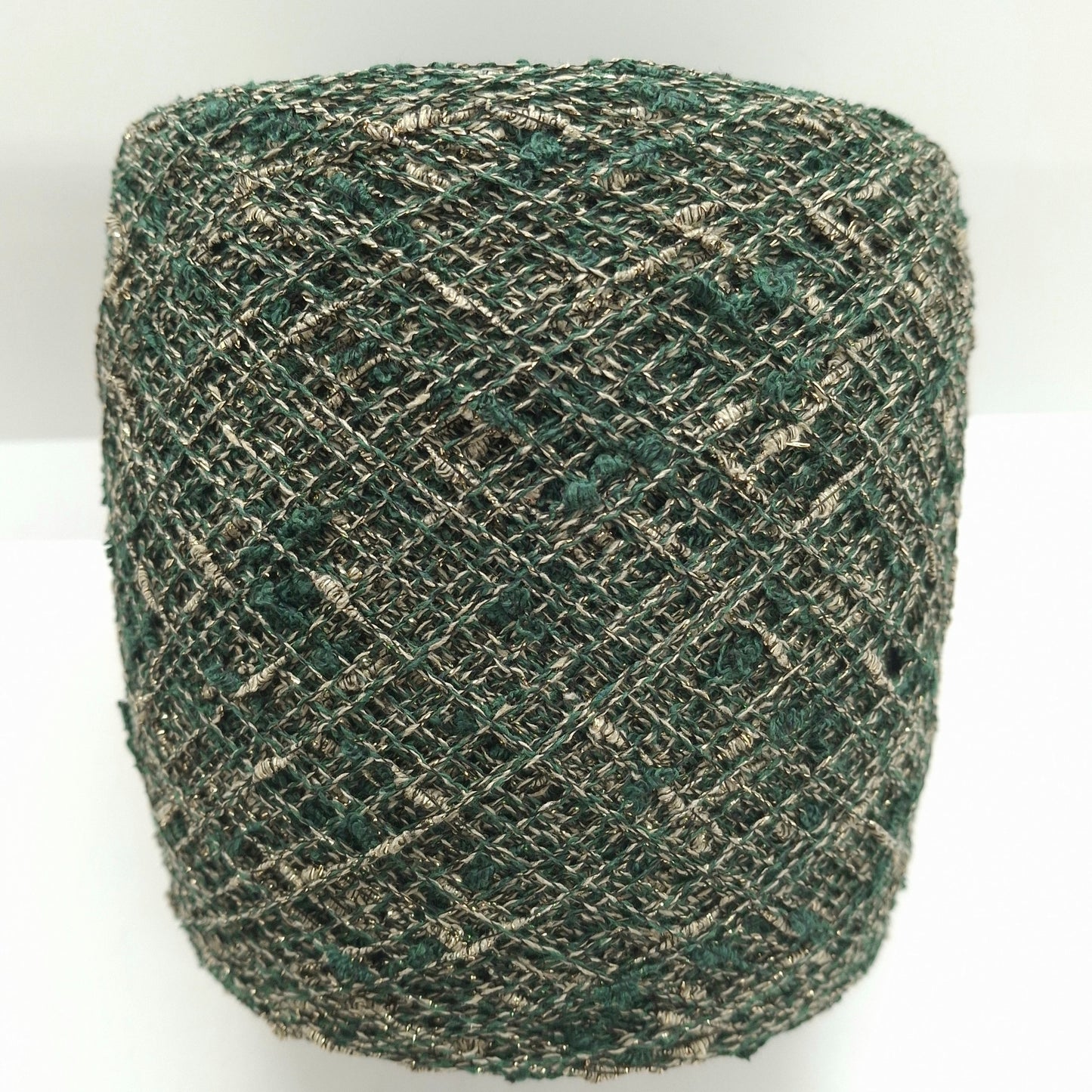 Irregular decorative yarn with Italian lurex, color Green Gold No. 1338