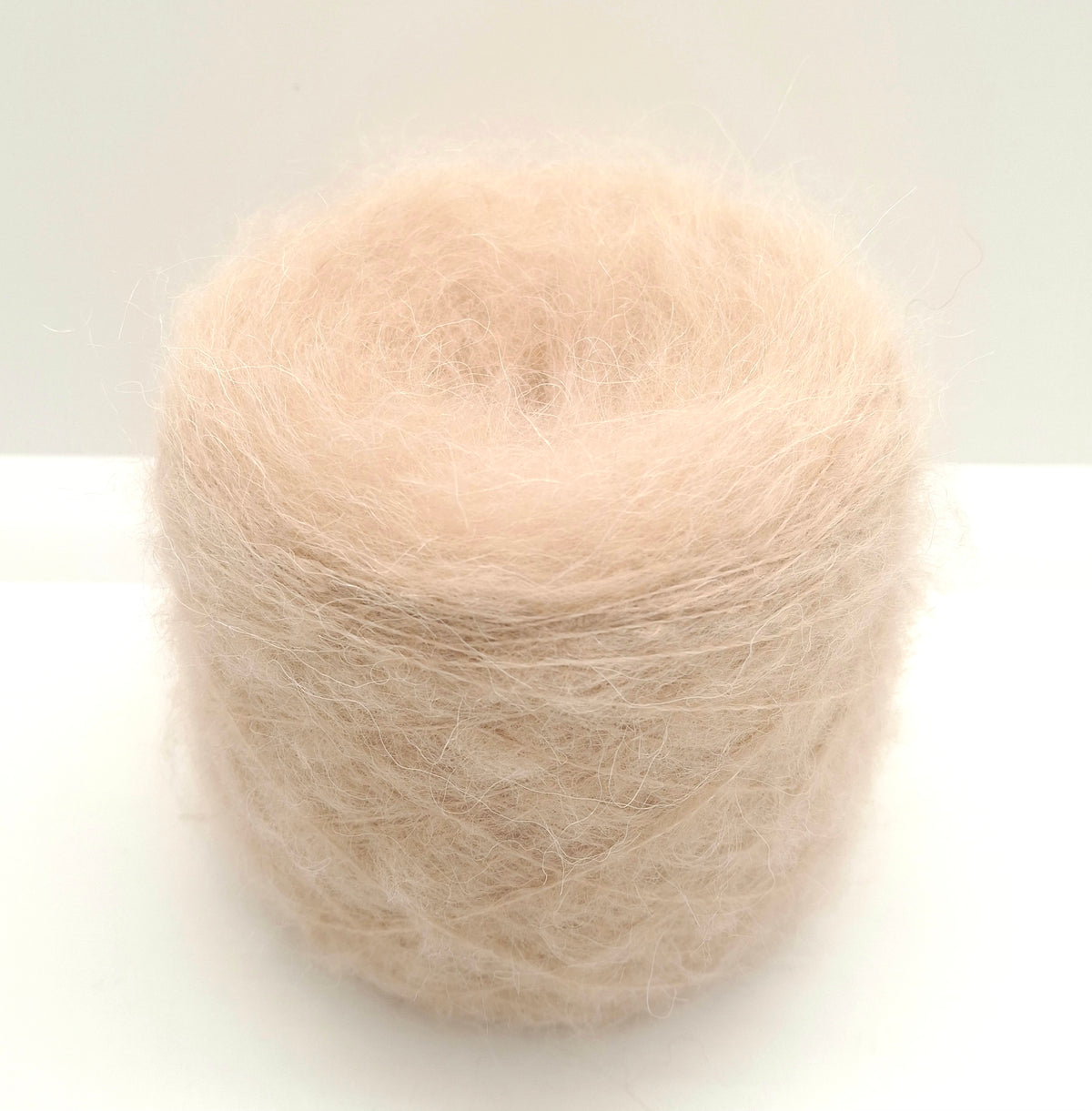 100 g weiches italienisches Garn aus gebürstetem Alpaka, Farbe Beige Pearl N.1365