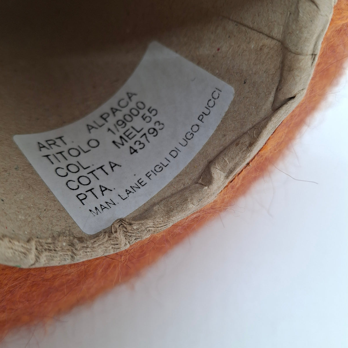 100g de hilo italiano suave de Alpaca cepillada, color óxido N.1360