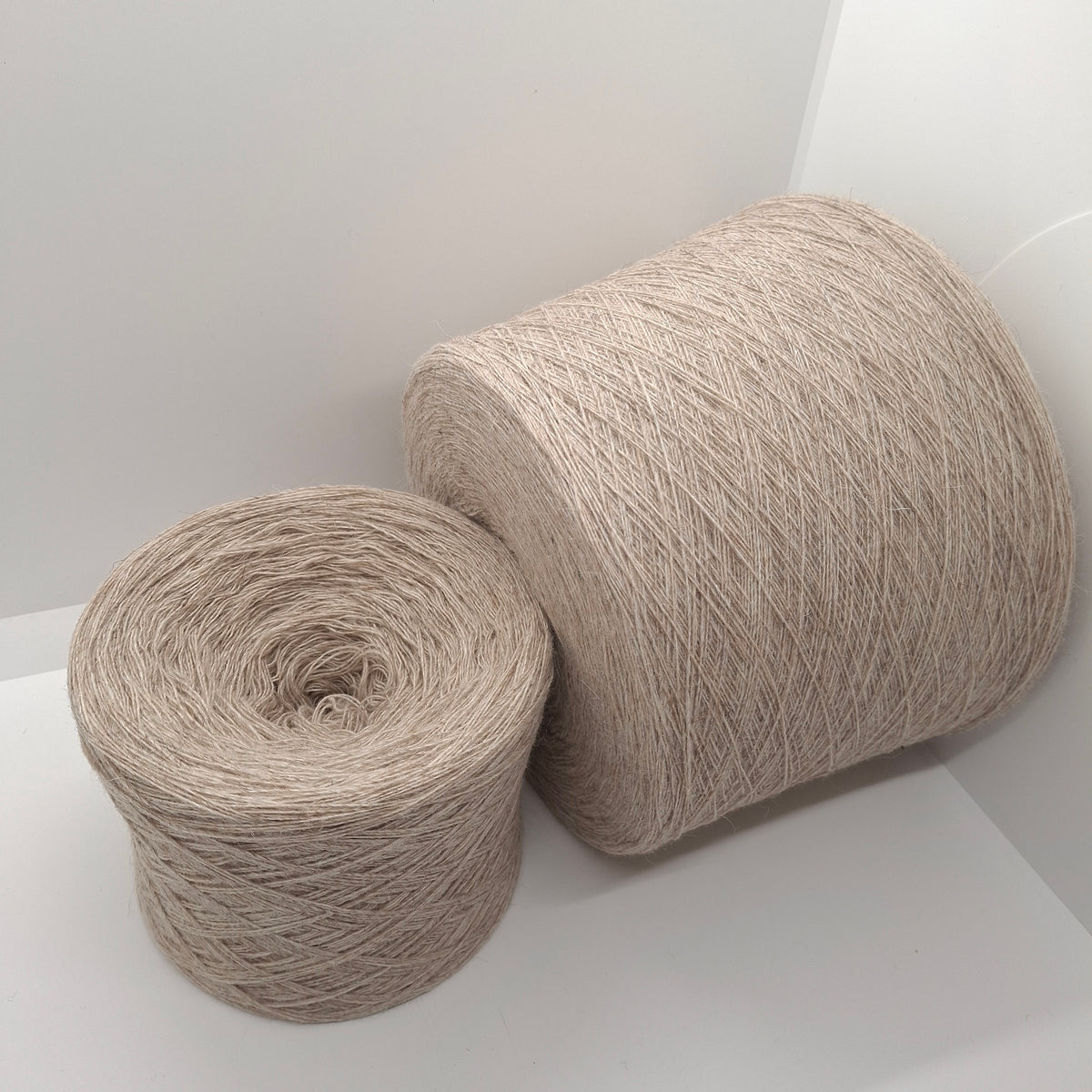 100g Alpaca wool Italian yarn Beige color N.1395