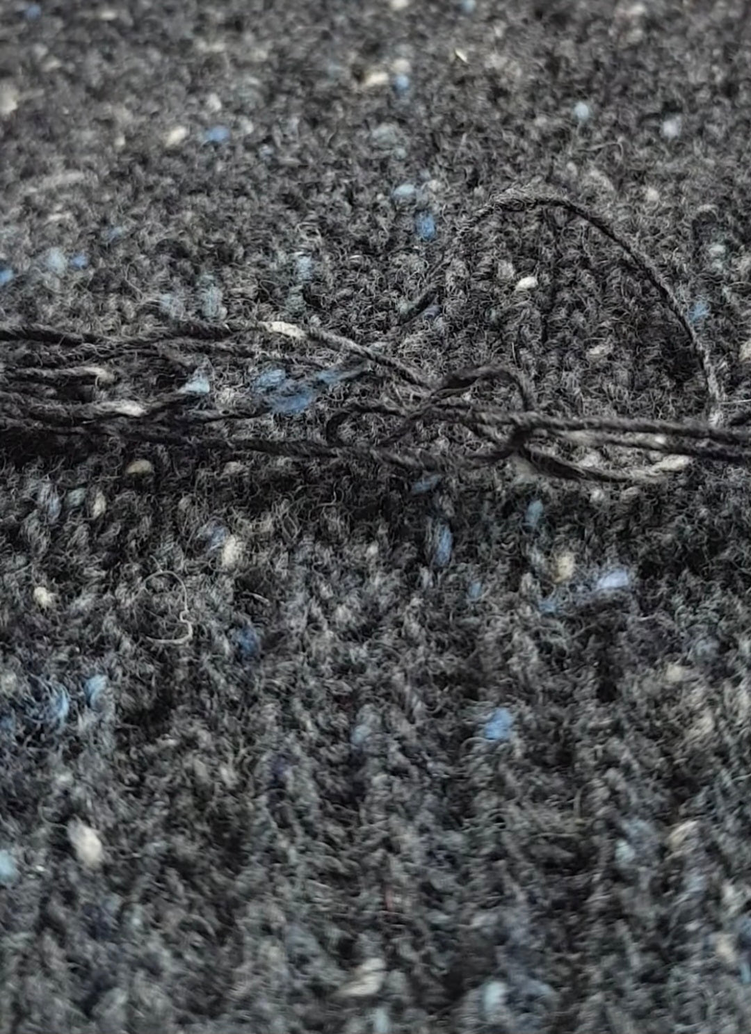 Lana Tweed hilo italiano color Gris Azul Melang N.635