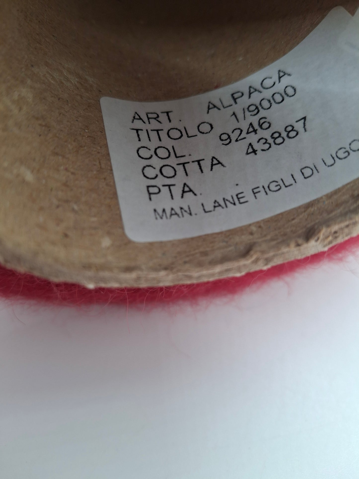 100g børstet alpaka blødt italiensk garn hindbærrød farve nr. 1065